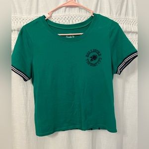 Hollister graphic t-shirt medium